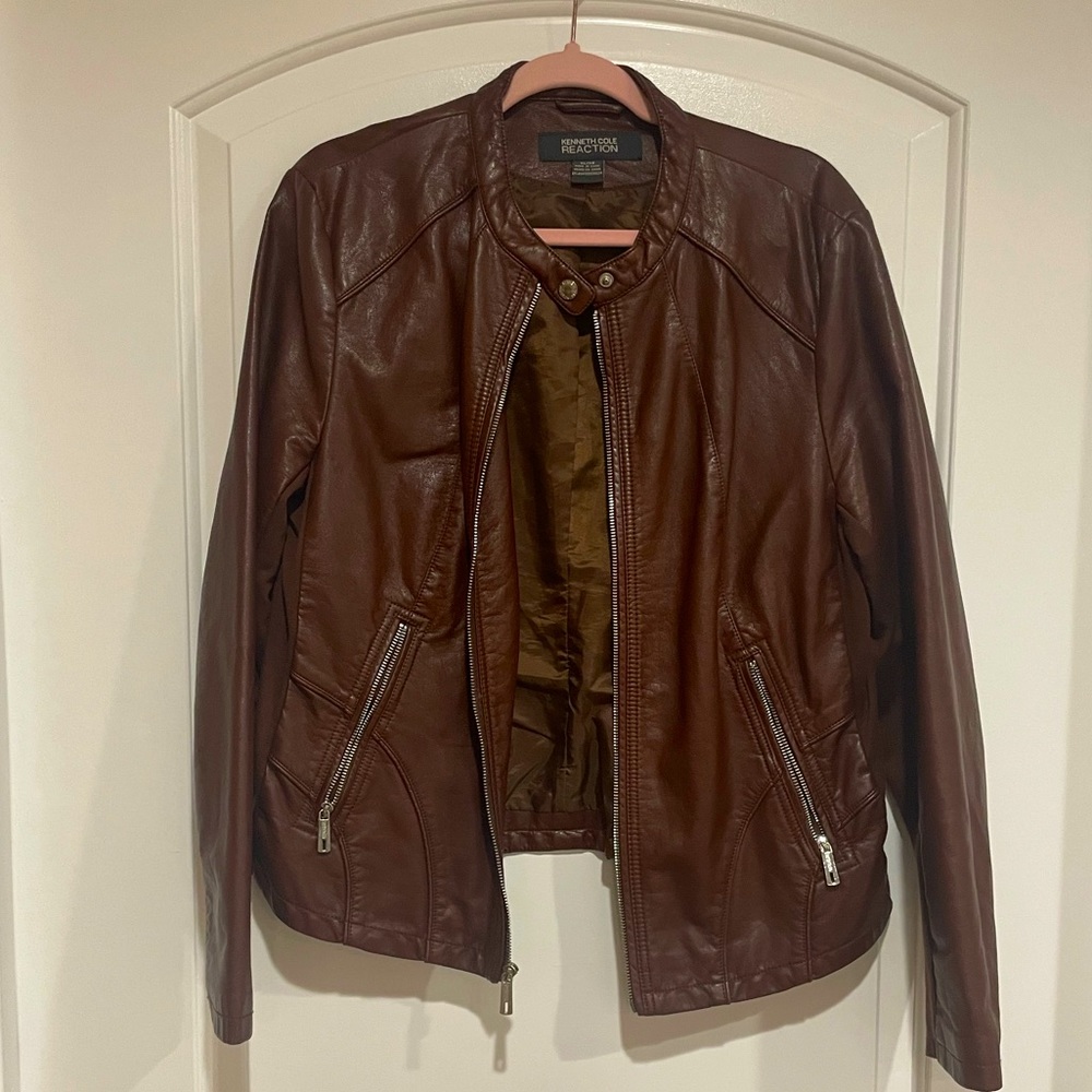 Kenneth Cole Reaction Brown Faux Leather jacket. XL